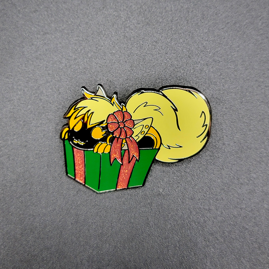 Juno "Present" Pin